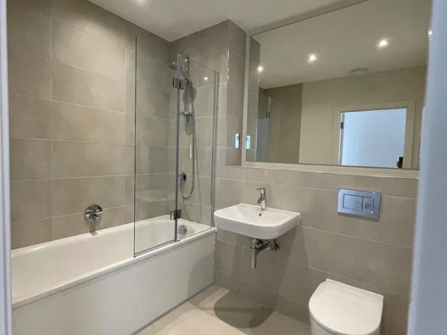 Flat for rent in Daws Hill, Cressex