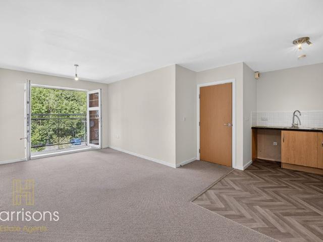Flat for rent in Bank Top, Lee Bank