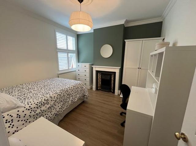 Flat for rent in London Borough of Wandsworth, Greater London