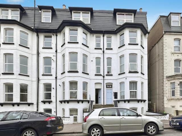 Flat for rent in Cliftonville West, Thanet