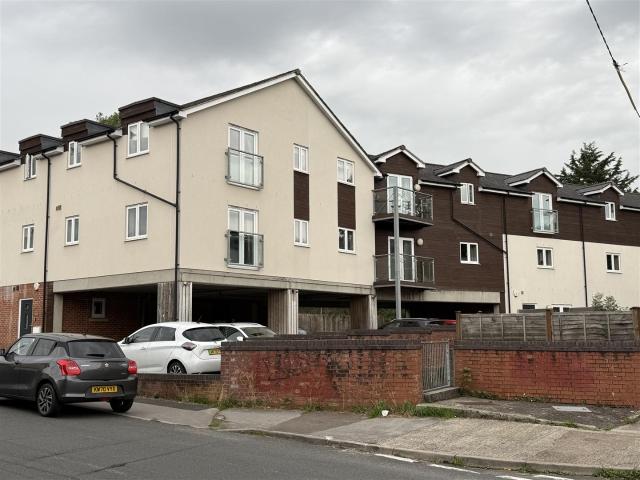 Flat for rent in Chippenham, Wiltshire