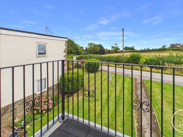 Flat for rent in Shadwell, West Yorkshire