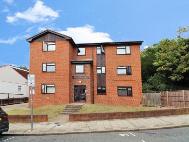 Flat for rent in Shortlands, Greater London