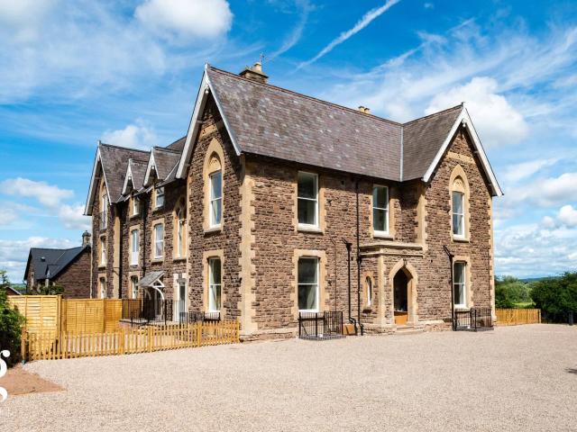 Flat for rent in Lower Bullingham, Isle Of Man