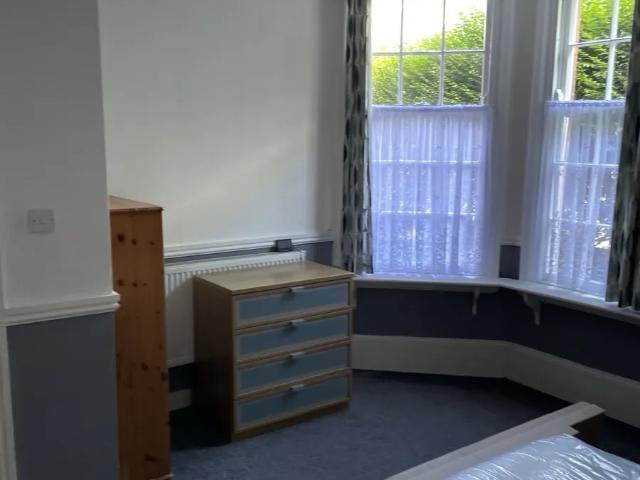 Flat for rent in Bede Island, Old Wharf