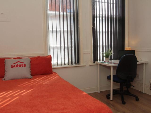 Flat for rent in Bede Island, Old Wharf