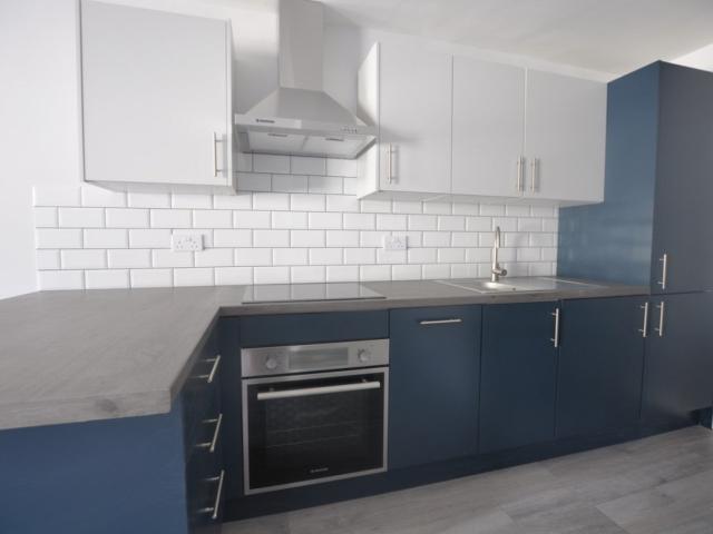 Flat for rent in Hillview, Surrey