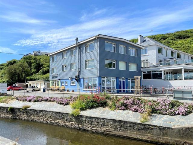 Flat for rent in Mawgan-in-Pydar, Mawgan Porth