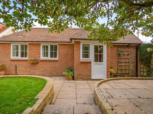 Flat for rent in Marlborough, Easton Royal