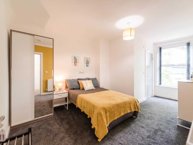 Flat for rent in Burnden, Lee Bank