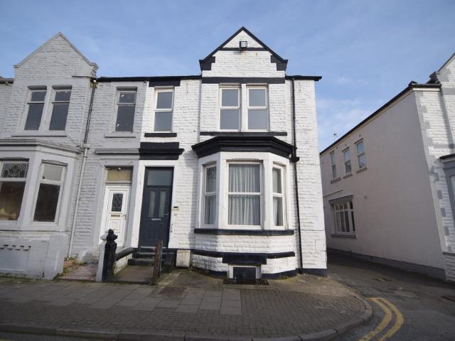Flat for rent in Revoe, Blackpool