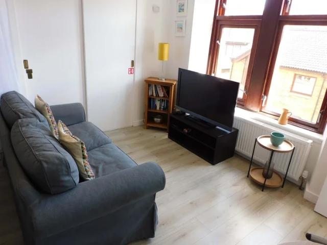 Flat for rent in Crossmyloof, Scotland