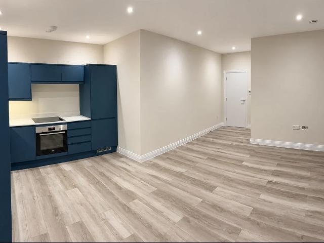 Flat for rent in Ivy Chimneys, Epping Forest