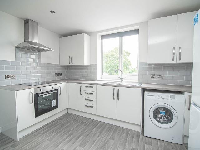 Flat for rent in Hexthorpe, South Yorkshire
