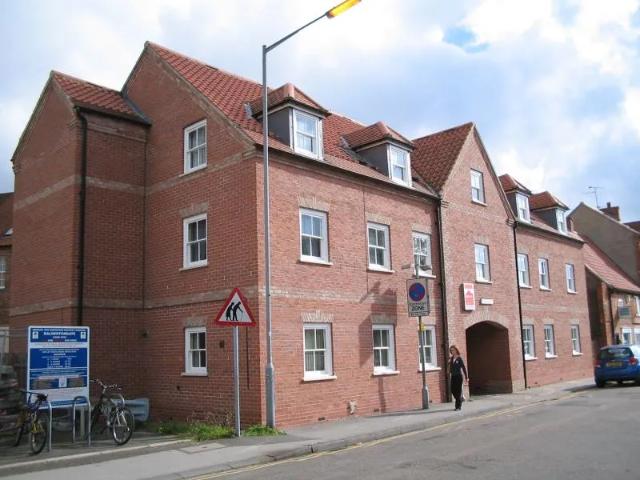 Flat for rent in Alverton, East Midlands