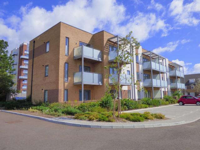 Flat for rent in Rowner, Middlecroft