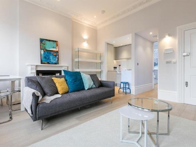Flat for rent in North Finchley, Greater London