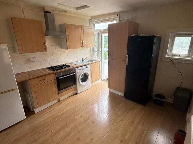 Flat for rent in North Finchley, Greater London