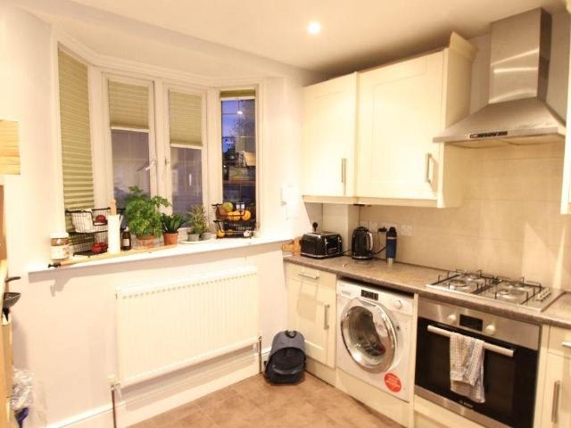 Flat for rent in North Finchley, Greater London