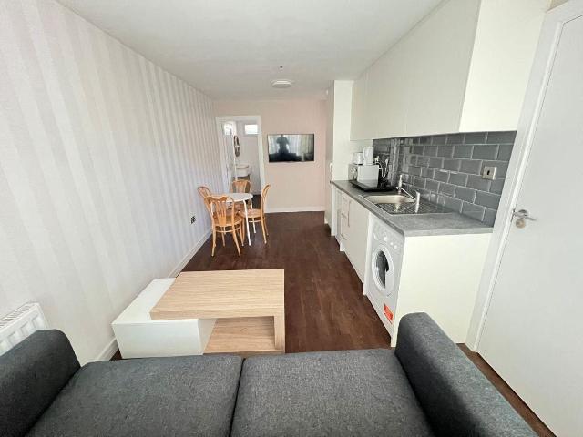 Flat for rent in North Finchley, Greater London