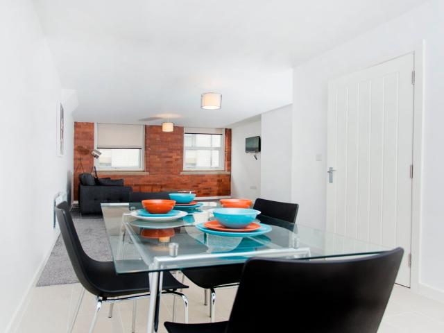 Flat for rent in Lower Wyke, West Yorkshire