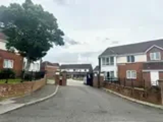Flat for rent in Hylton Castle Estate, Tyne And Wear