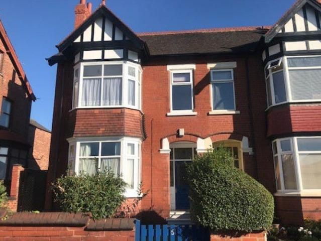 Flat for rent in Wheatley, South Yorkshire
