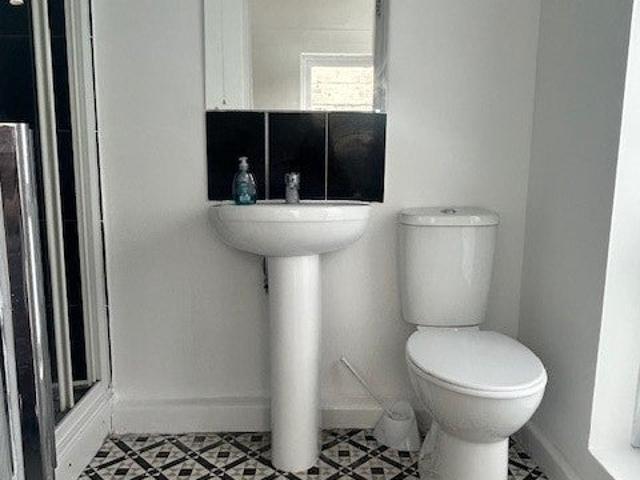 Flat for rent in Brompton, Gillingham