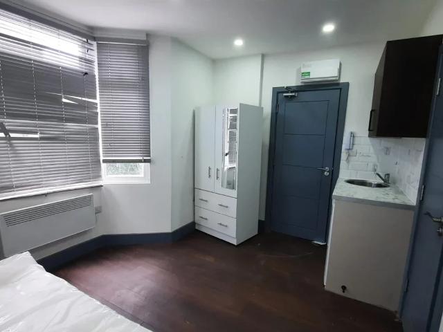 Flat for rent in Holywell Estate, North Watford
