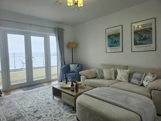 Flat for rent in Upper Bangor, Beaumaris