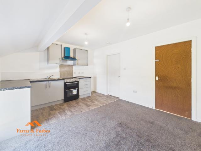Flat for rent in Burnley Wood, Burnley