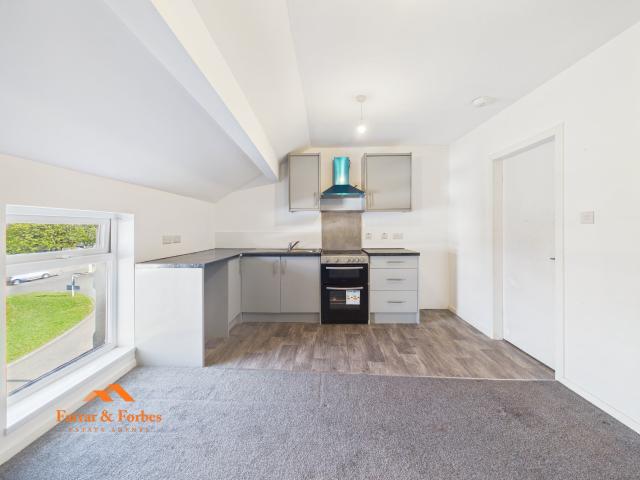 Flat for rent in Burnley Wood, Burnley
