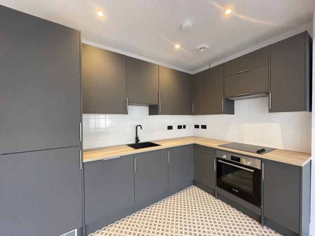 Flat for rent in The Haulgh, Lee Bank