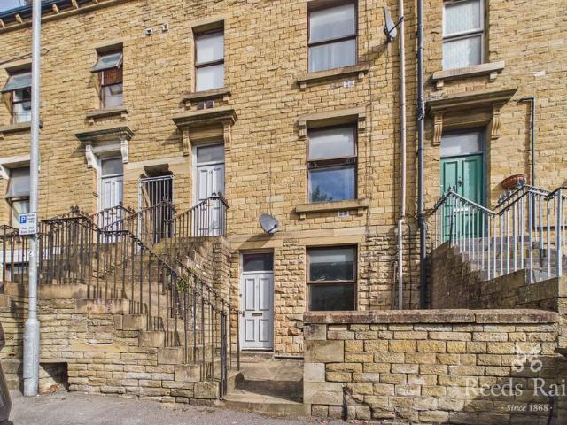 Flat for rent in Thornton Lodge, Huddersfield