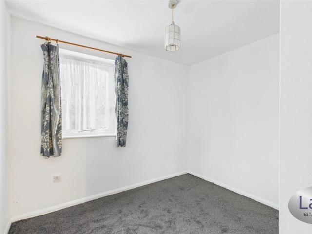 Flat for rent in Lower Edmonton, Edmonton