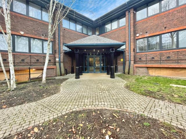 Flat for rent in Fleet, Hart