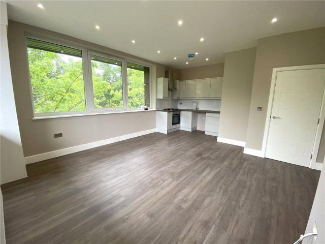 Flat for rent in Fleet, Hart