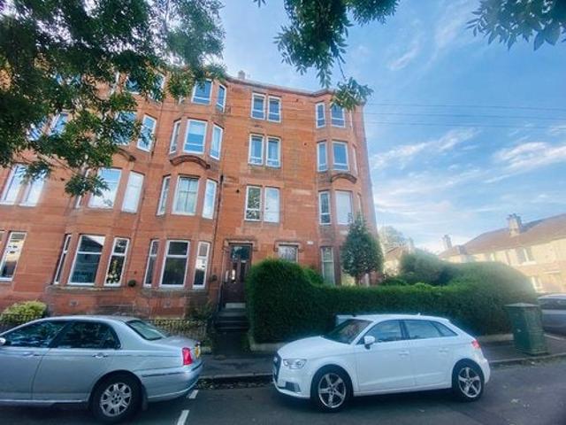 Flat for rent in Craigton, Glasgow