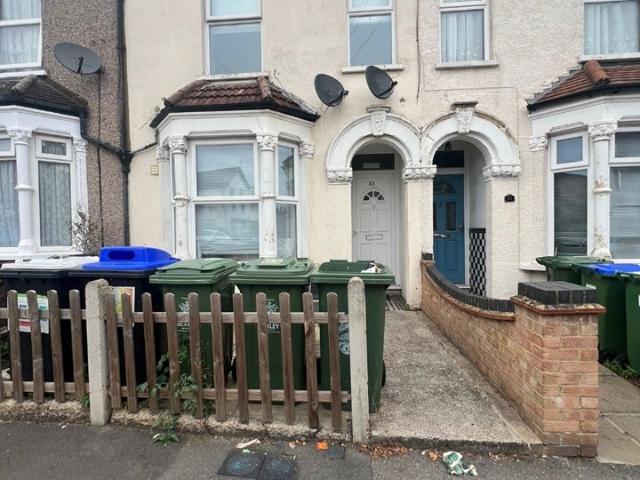 Flat for rent in London Borough of Bexley, Greater London