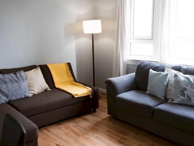 Flat for rent in Gallowhill, Glenburn