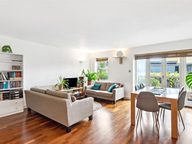 Flat for rent in Gospel Oak, Greater London
