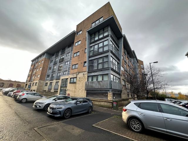 Flat for rent in Strathbungo, Scotland