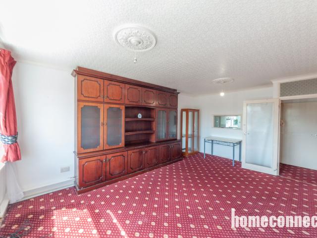 Flat for rent in Barkingside, Greater London