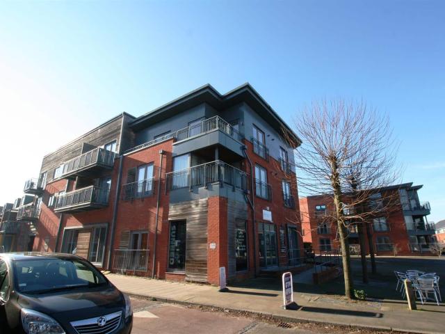 Flat for rent in Diglis, Worcestershire
