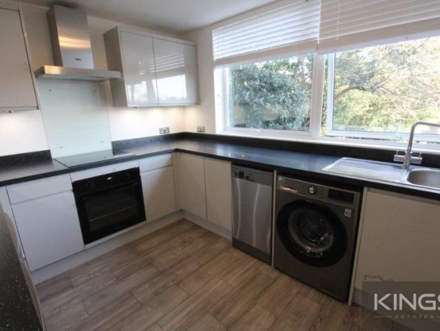 Flat for rent in Bassett, City Of Southampton