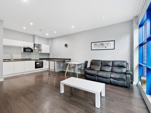 Flat for rent in Paintworks, Bristol
