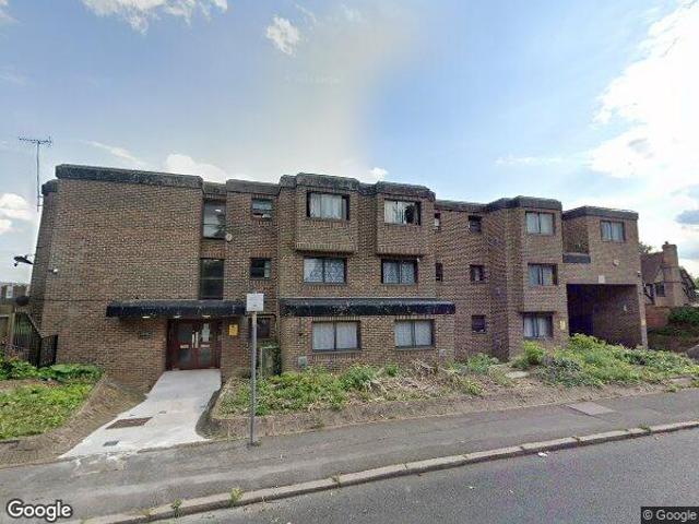Flat for rent in Harmondsworth, Greater London
