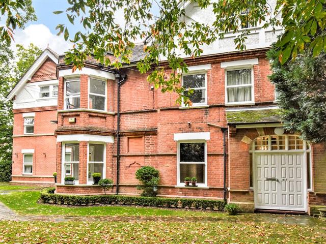 Flat for rent in Highway, Maidenhead