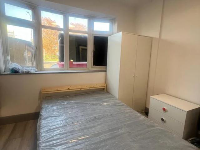 Flat for rent in Slough