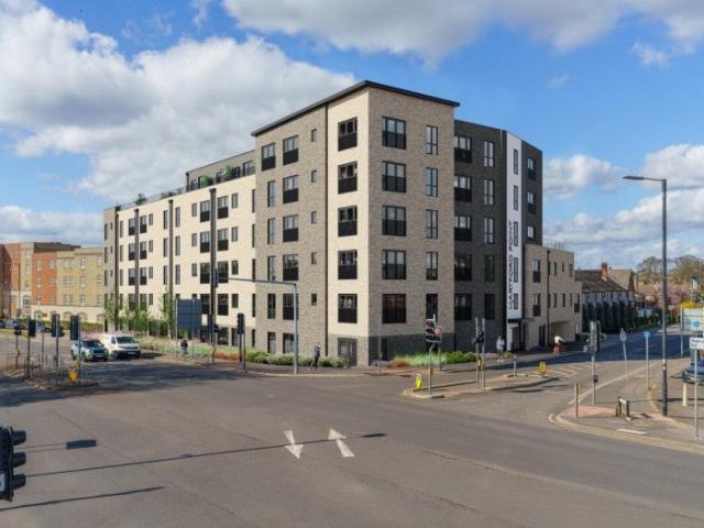 Flat for rent in Slough